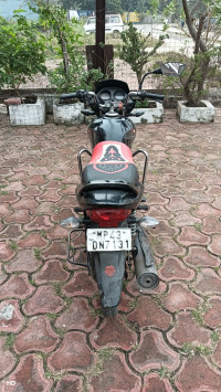 Black And Red Honda CB Shine