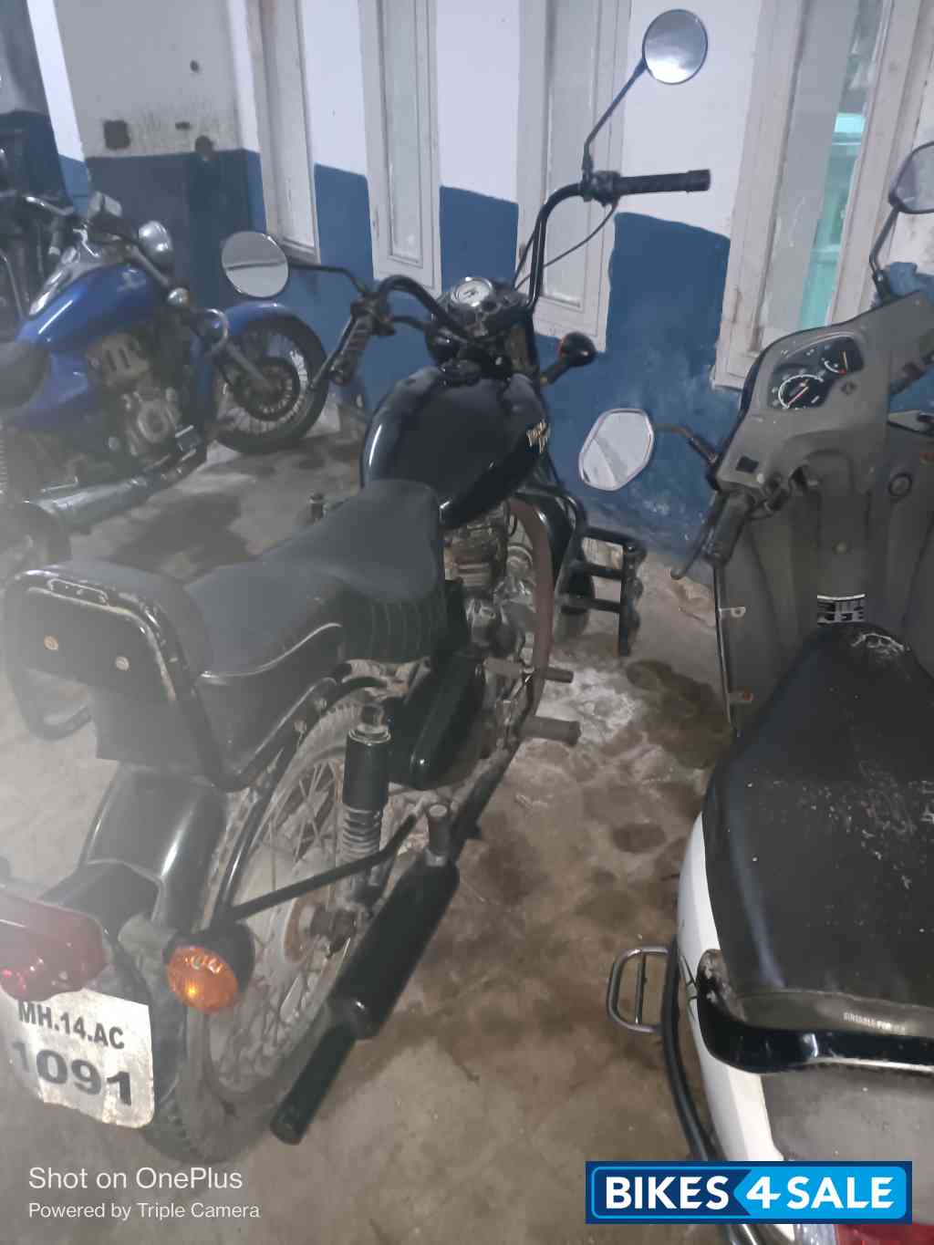 Black Royal Enfield Bullet Electra