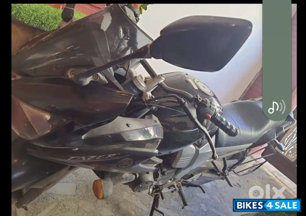 Black Yamaha Fazer