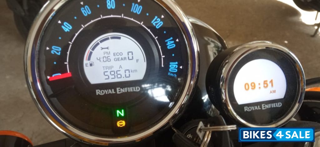 Black Royal Enfield Meteor 350 Stellar 2025