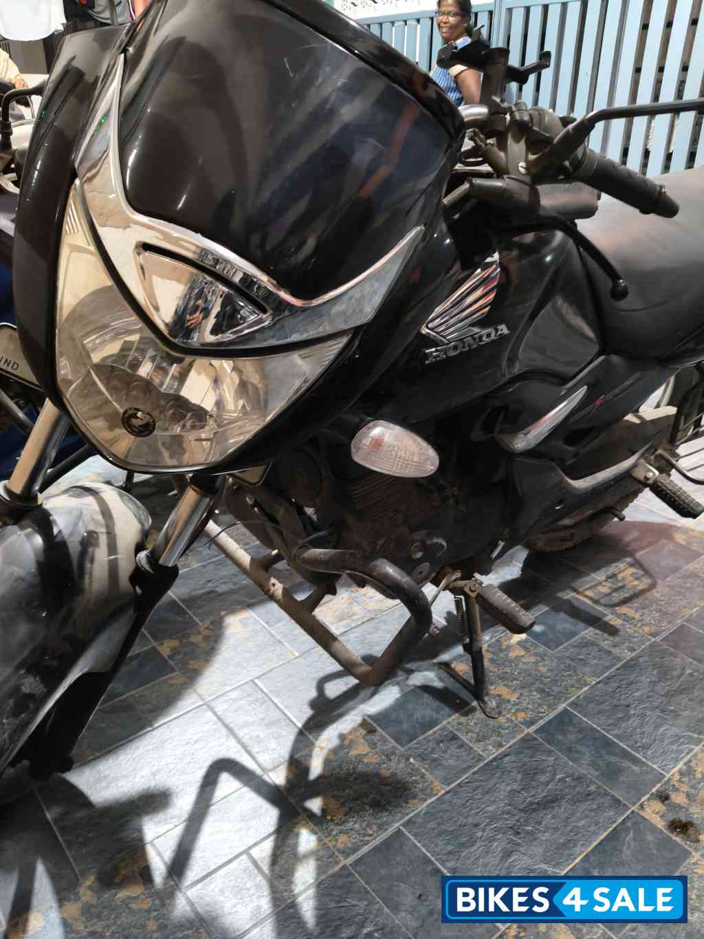 Black Honda CB Unicorn