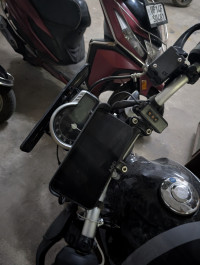 Phantom Black Triumph Speed 400