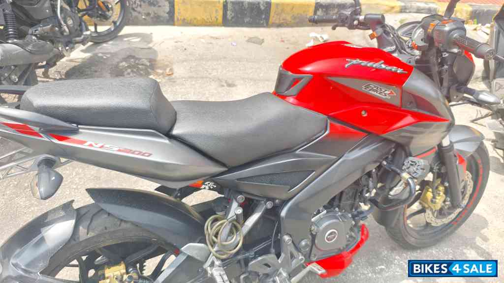 Bajaj Pulsar NS200