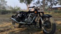 Black Royal Enfield Classic 350