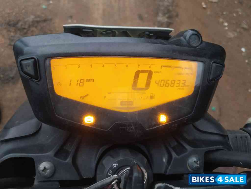 TVS Apache RTR 160 4V