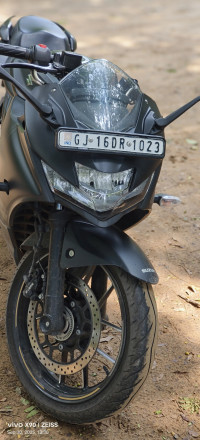 Grey Suzuki Gixxer SF 250 BS6