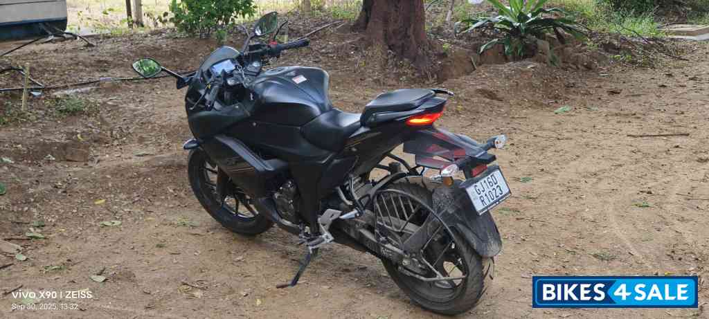 Grey Suzuki Gixxer SF 250 BS6