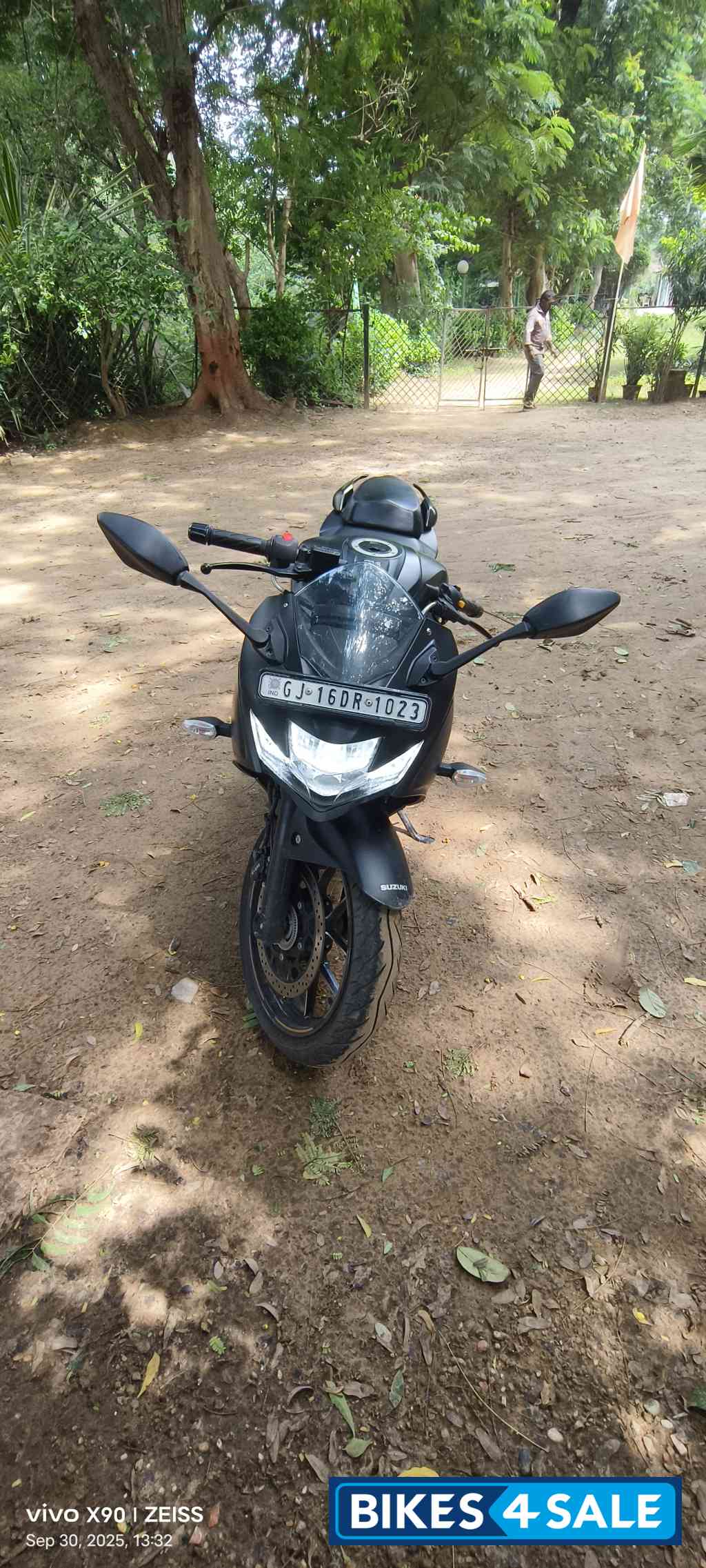 Grey Suzuki Gixxer SF 250 BS6