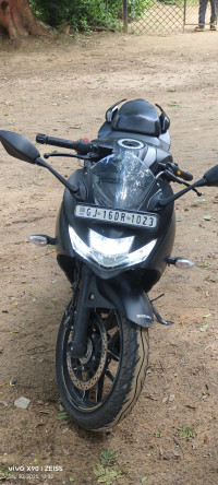 Grey Suzuki Gixxer SF 250 BS6