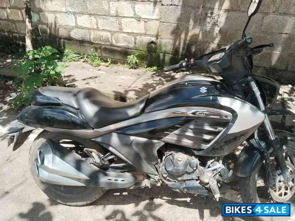 Suzuki Intruder 150