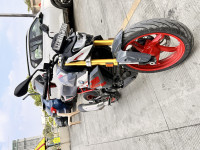 Limestone Metallic BMW G 310 R