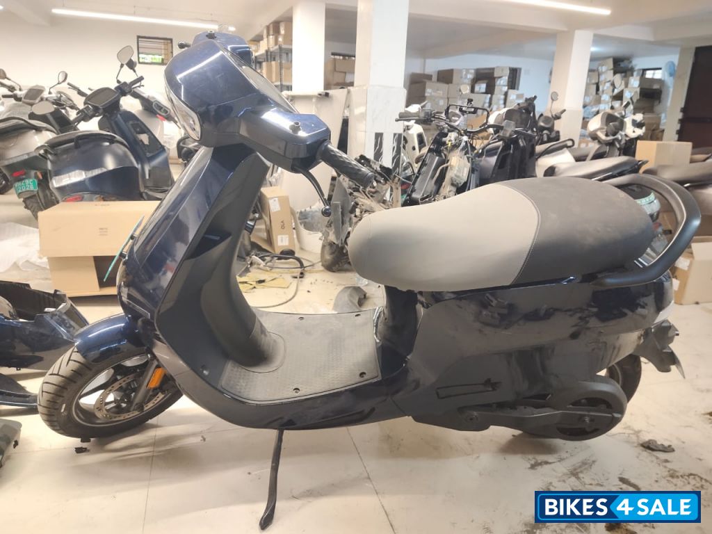 Midnight Blue Ola S1 Pro