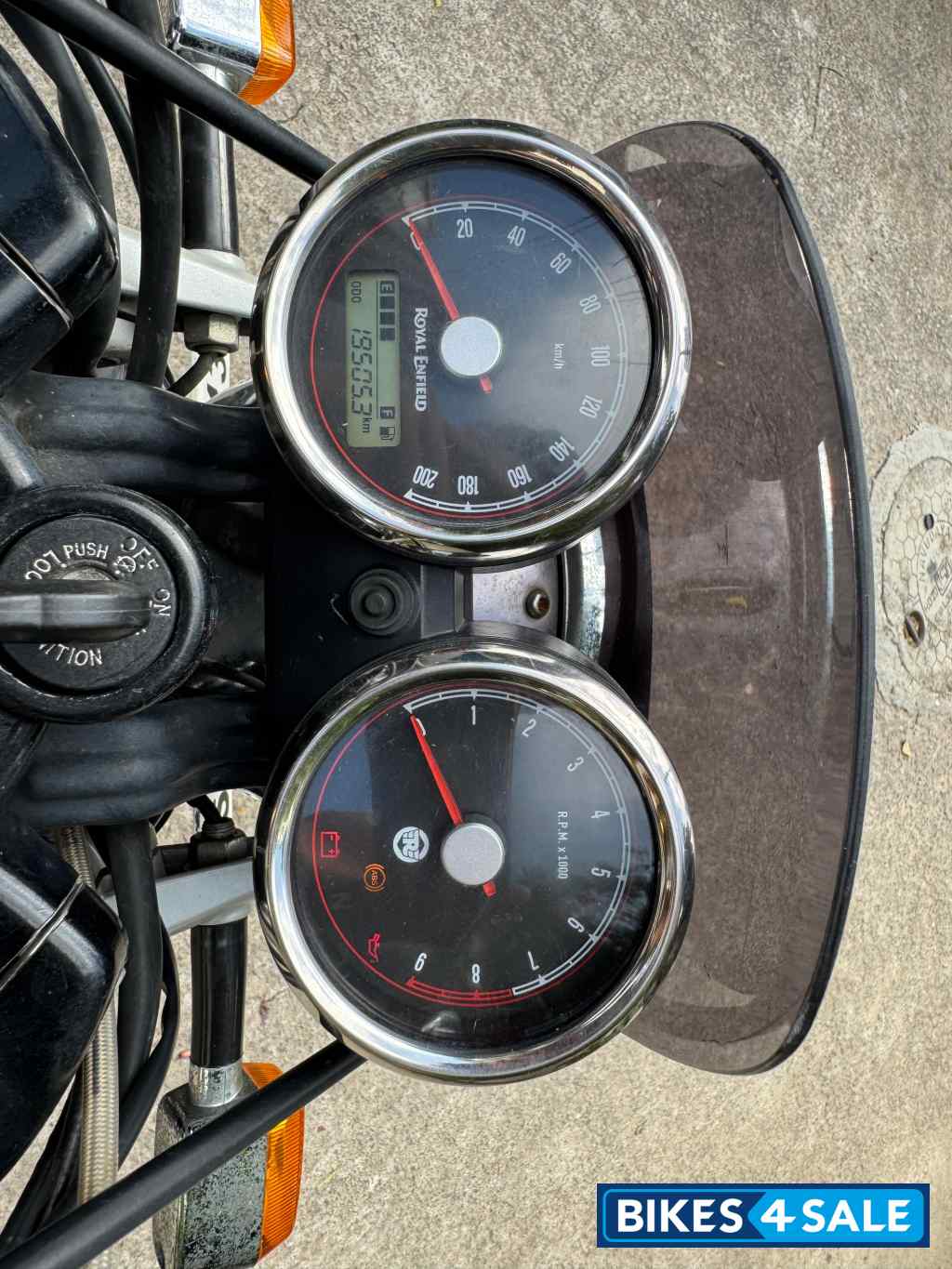 Glitter And Dust Chrome Royal Enfield Interceptor 650 Twin