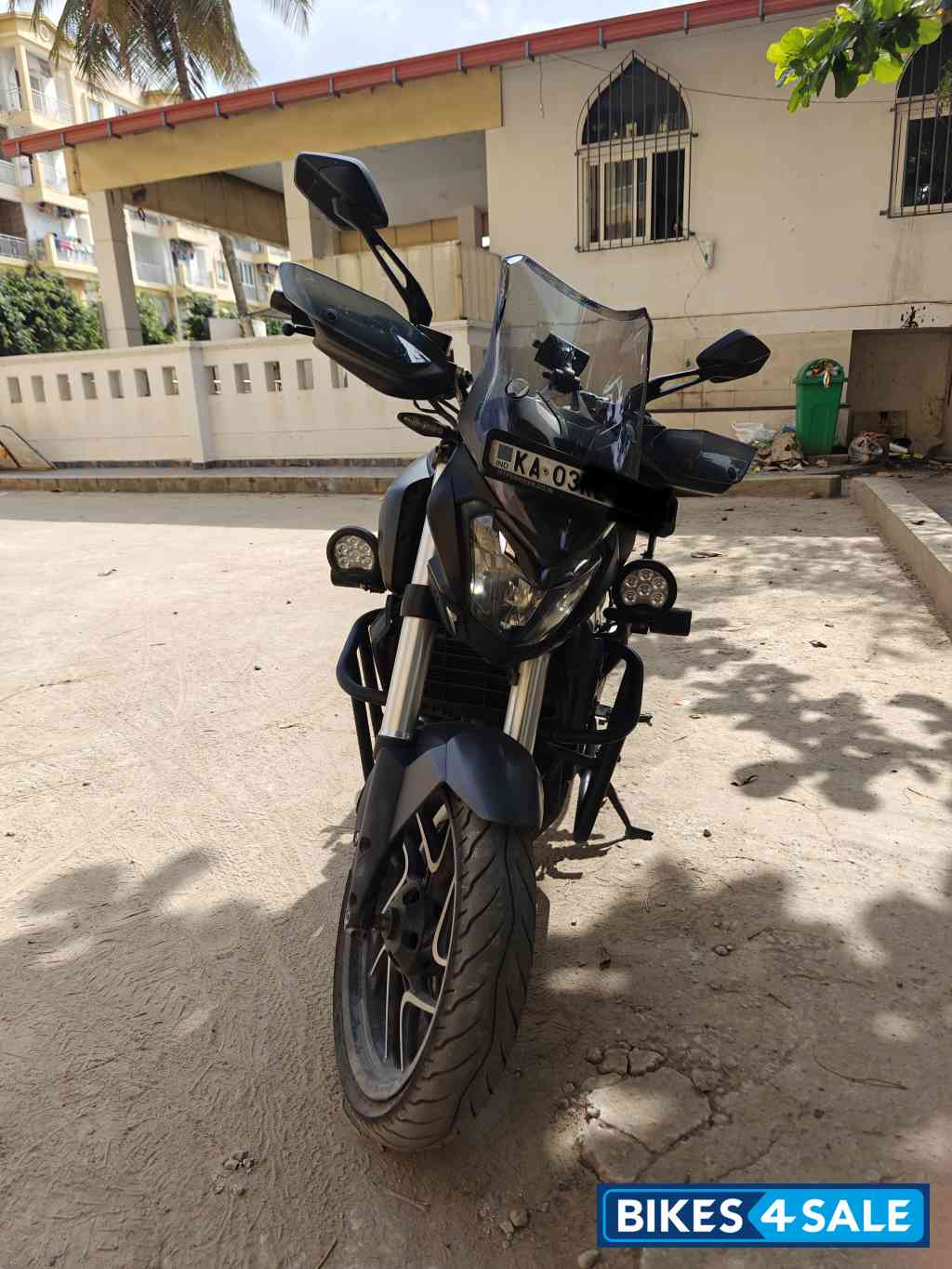 Bajaj Dominar 400 ABS BS6