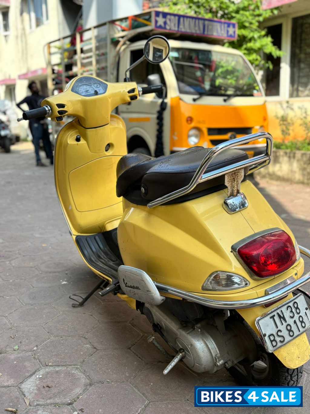 Vespa VXL 125