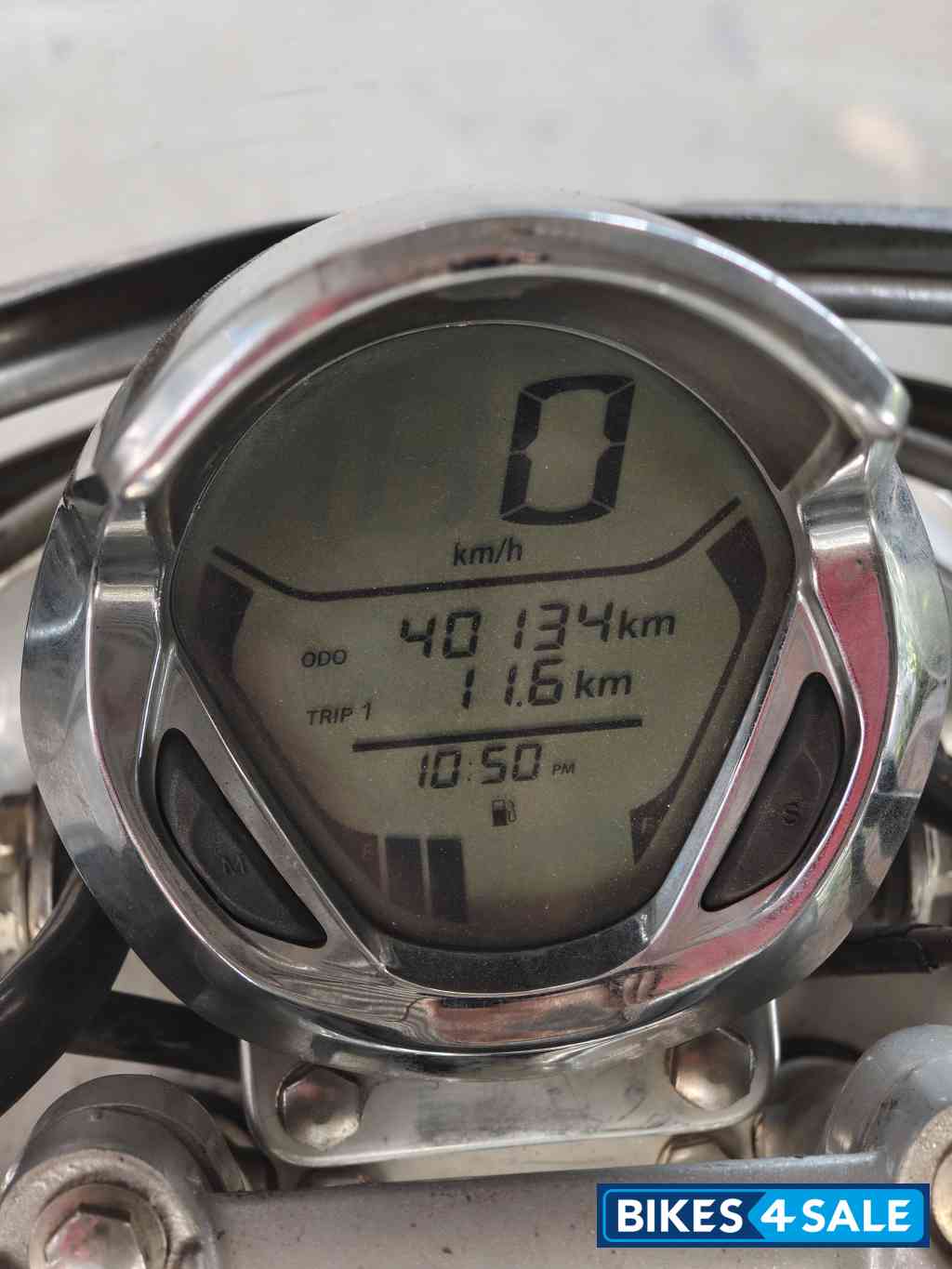 Bajaj Avenger Street 220