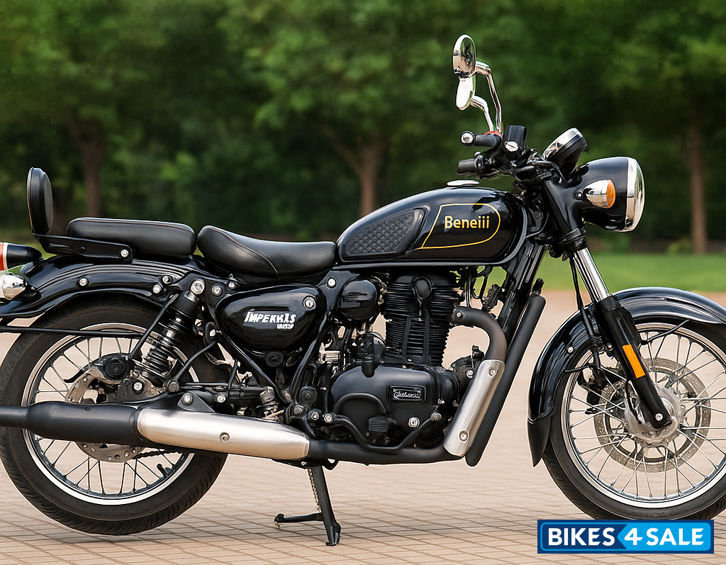 Black Benelli Imperiale 400 BS6