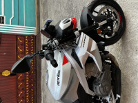 Puma White Aprilia Tuono 457
