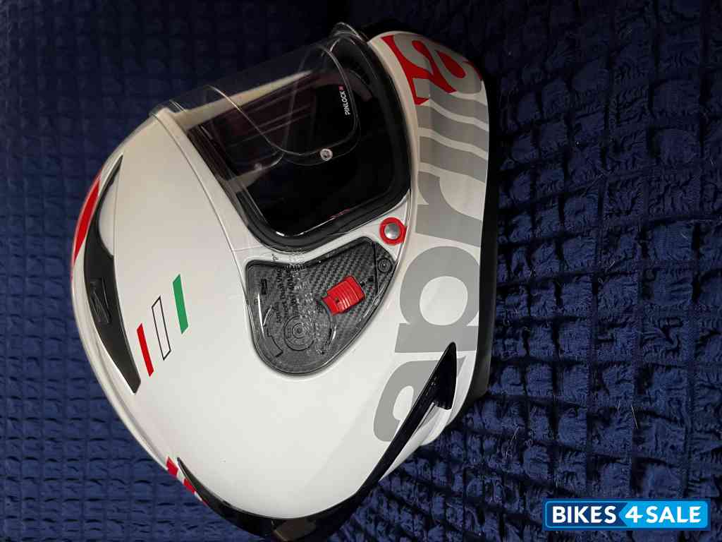 Puma White Aprilia Tuono 457