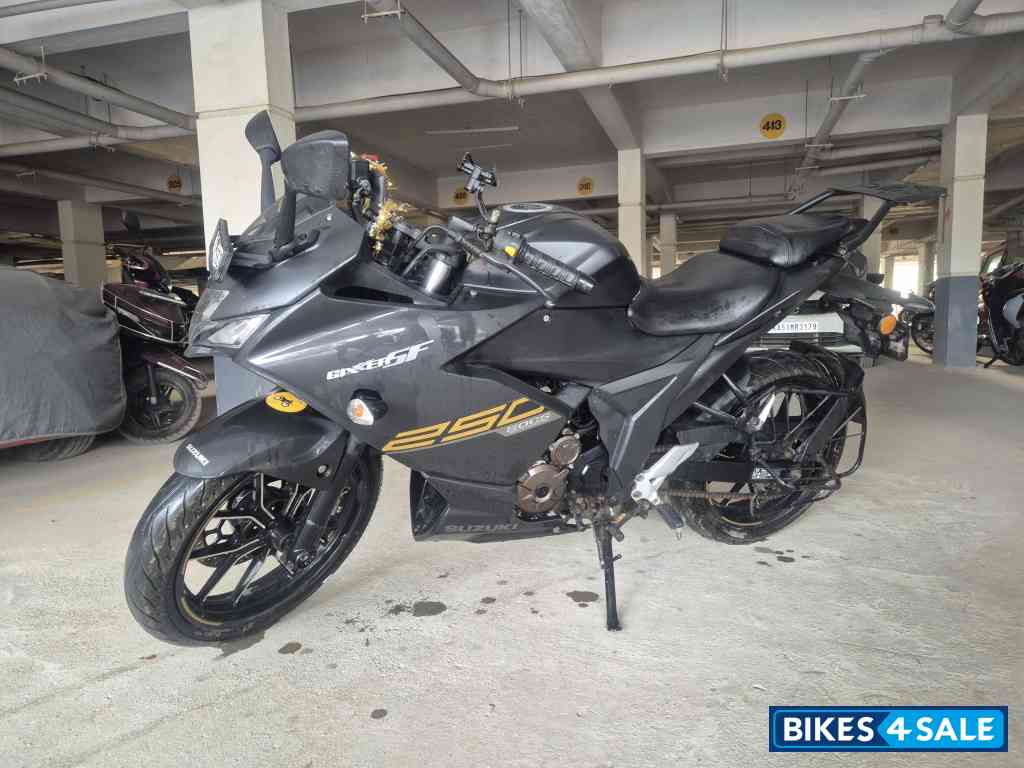 Suzuki Gixxer SF 250 BS6