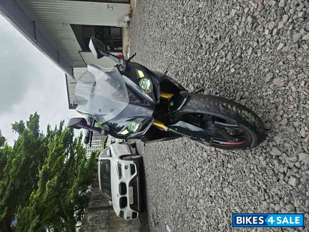 Black TVS Apache RR 310 Black TVS Apache RR 310