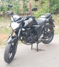 Black Yamaha FZ-S FI V2