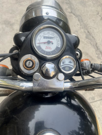 Black Royal Enfield Classic 500