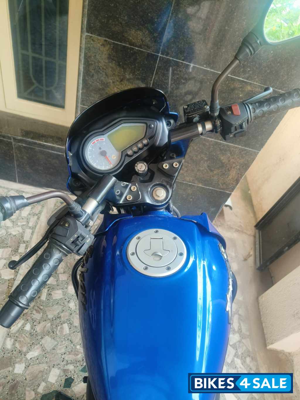 Blue Bajaj Pulsar 150 DTSi Blue Bajaj Pulsar 150 DTSi