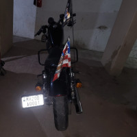 Black Harley Davidson Iron 883