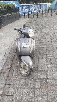 Gray Suzuki Access 125