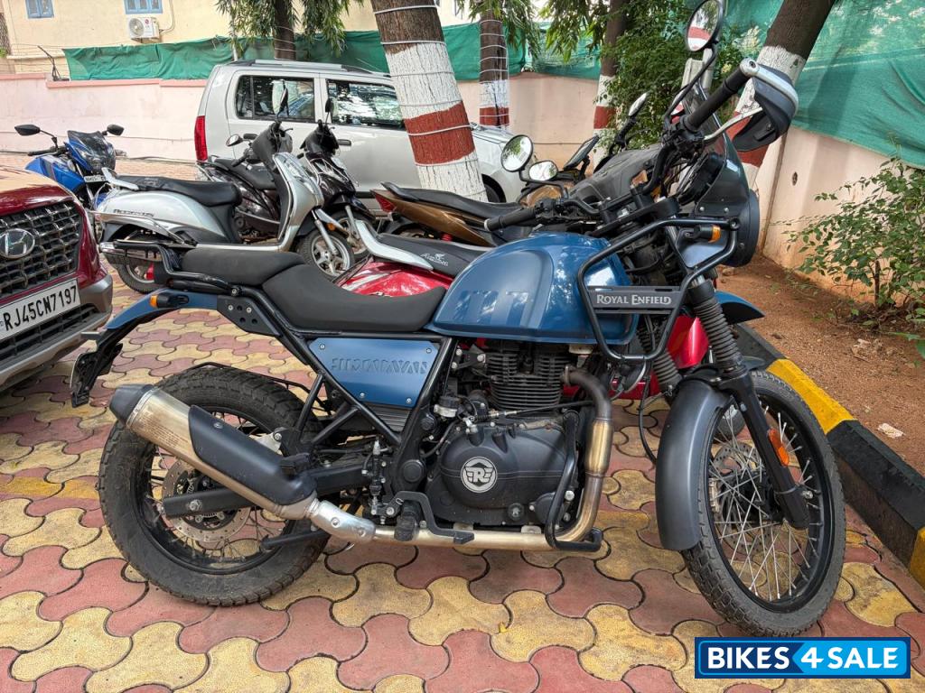 Glacier Blue Royal Enfield Himalayan BS VI