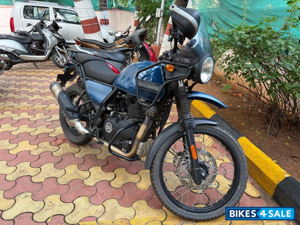 Glacier Blue Royal Enfield Himalayan BS VI