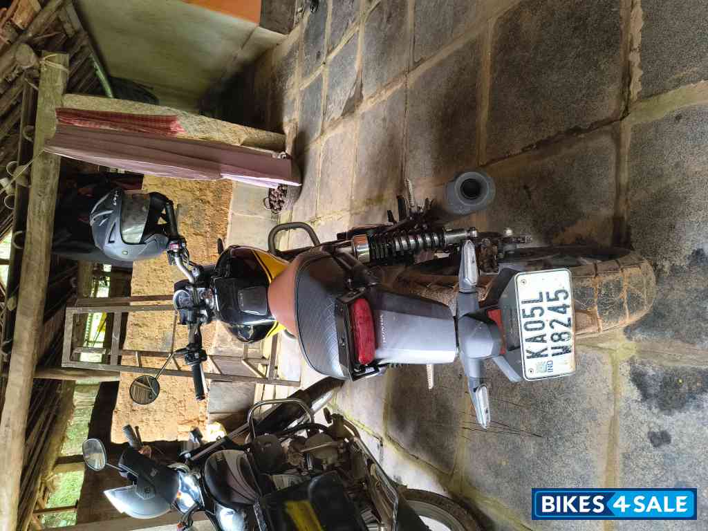 Honda CB350 DLX Honda CB350 DLX