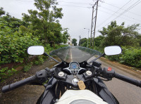 White Honda CBR 250R
