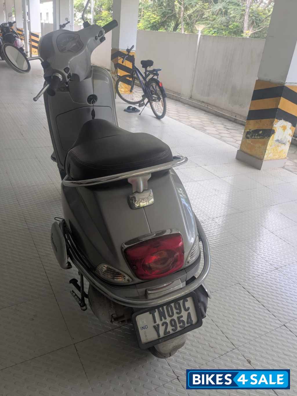 Grey Vespa VXL 150