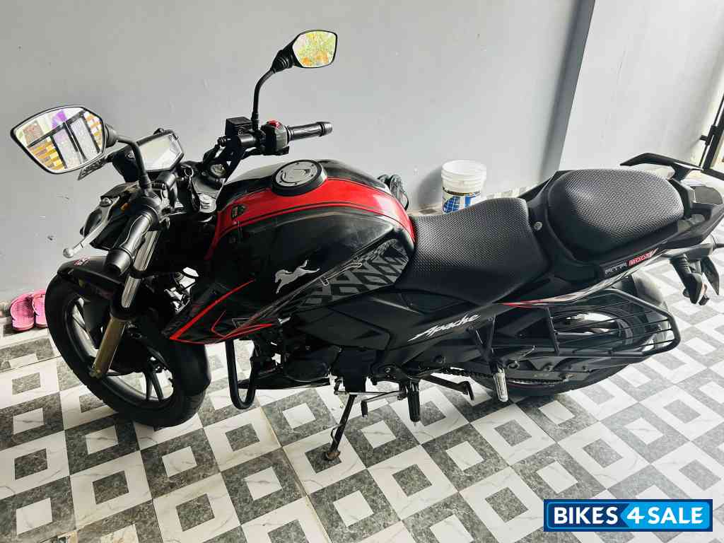 TVS Apache RTR 200 4V ABS