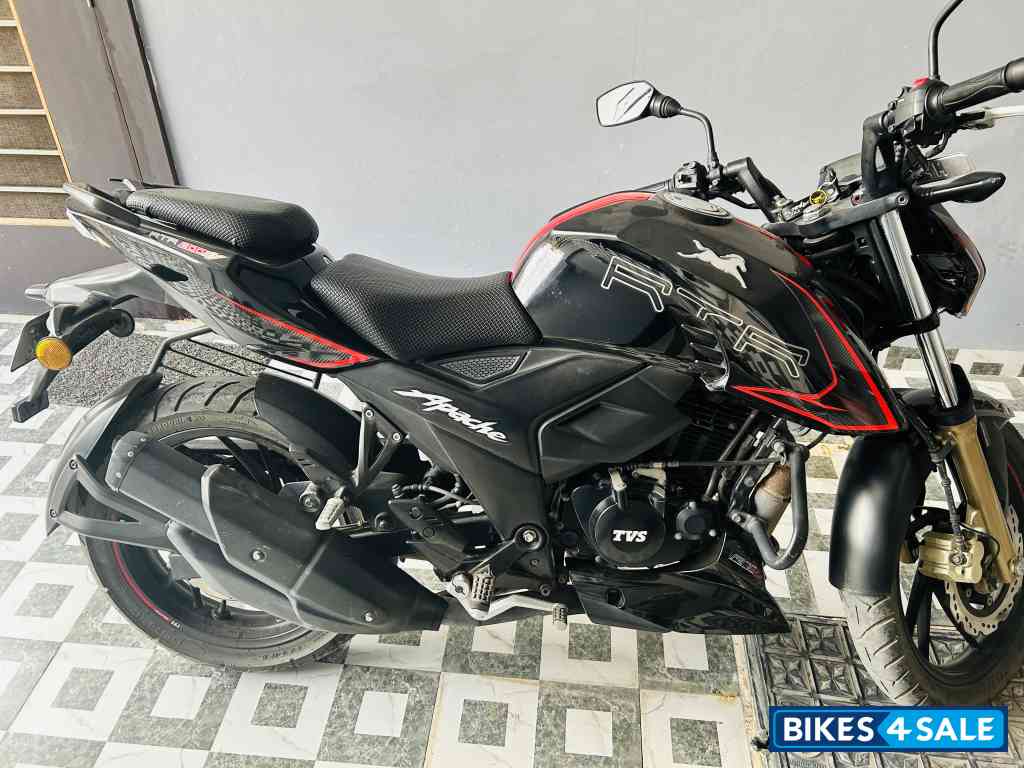TVS Apache RTR 200 4V ABS TVS Apache RTR 200 4V ABS