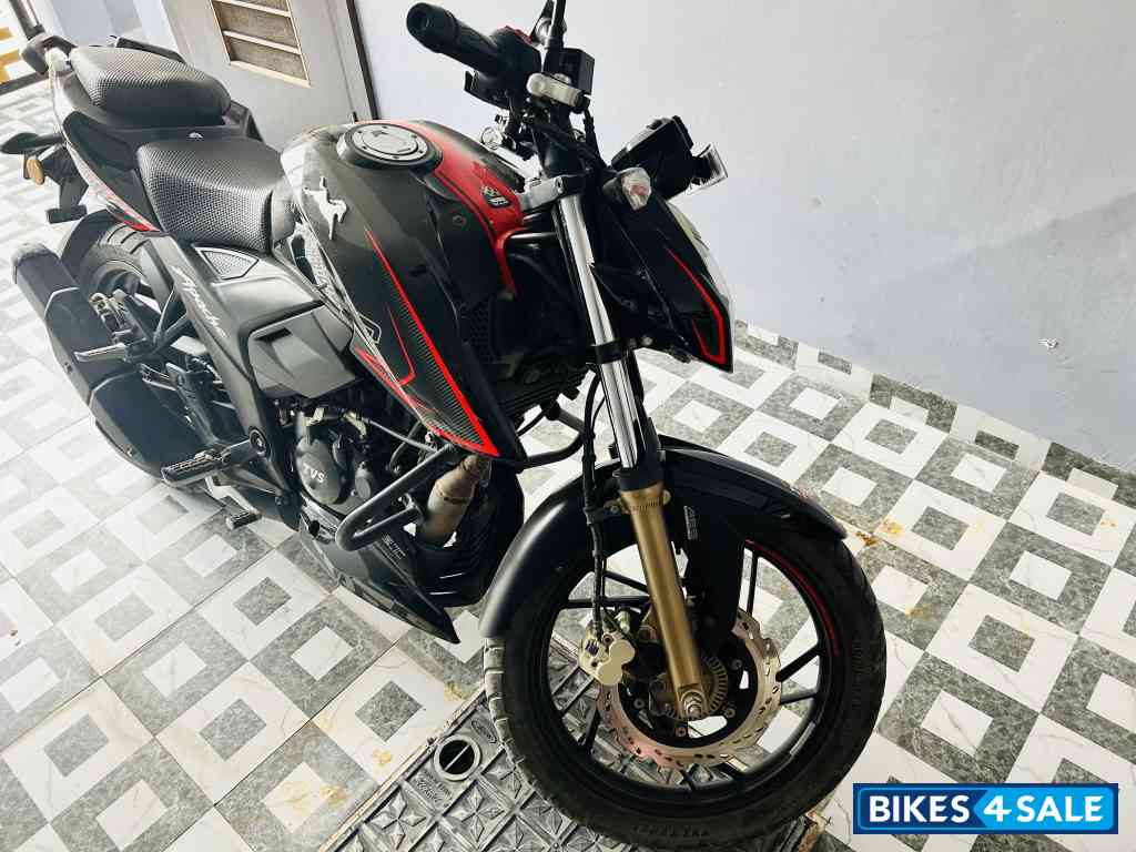 TVS Apache RTR 200 4V ABS TVS Apache RTR 200 4V ABS