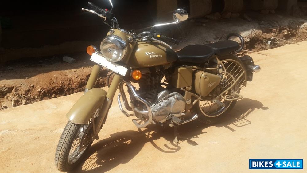 Brown Royal Enfield Classic Desert Storm