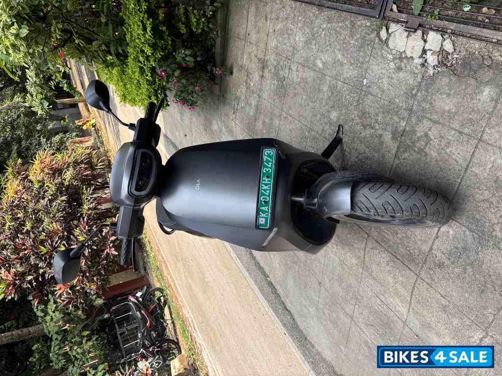 Deep Grey Ola S1 Pro