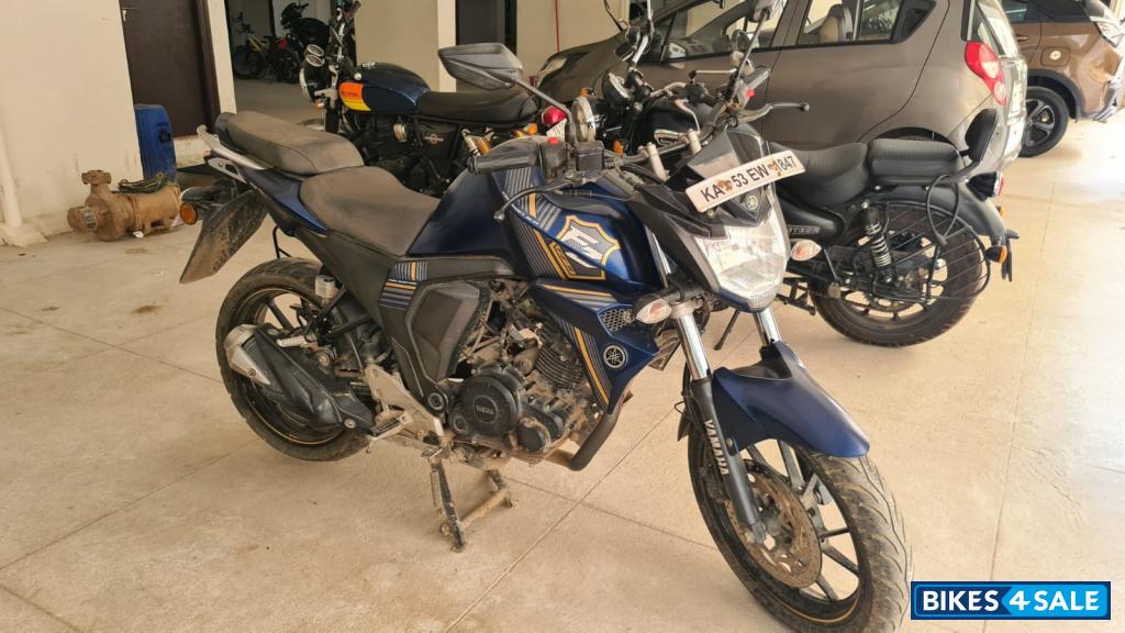 Yamaha FZ-S FI V2