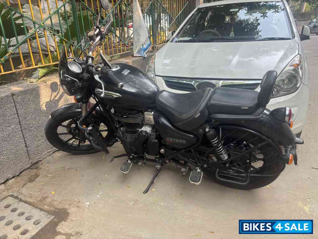 Royal Enfield Meteor 350 Stellar