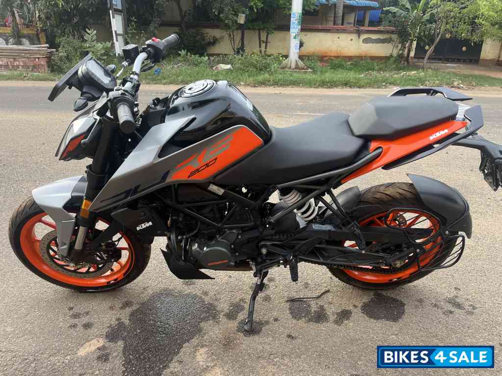 KTM Duke 200 2024