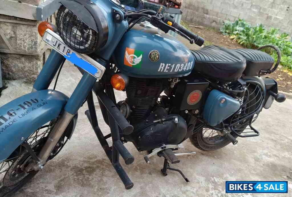 Airborne Blue Royal Enfield Classic Signals Airborne Blue