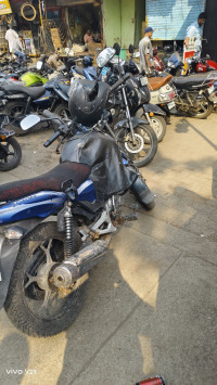 Blue Bajaj Discover 125M