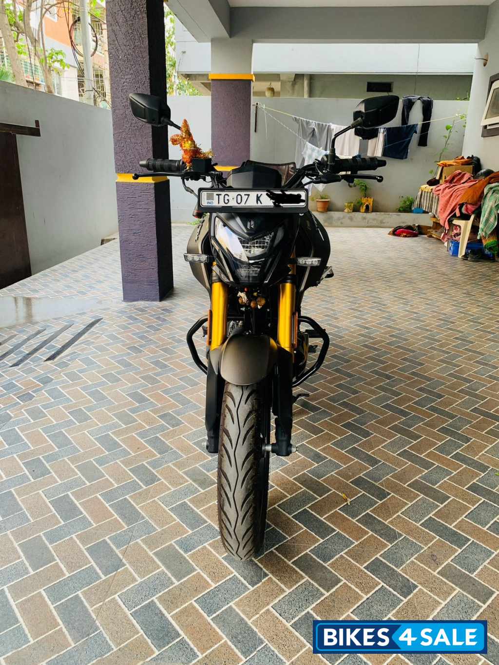 Kevlar Brown Hero Xtreme 160R 2024 Edition