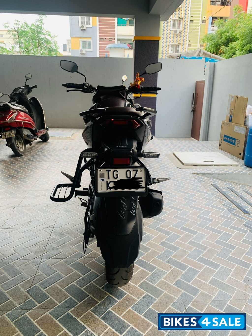 Kevlar Brown Hero Xtreme 160R 2024 Edition