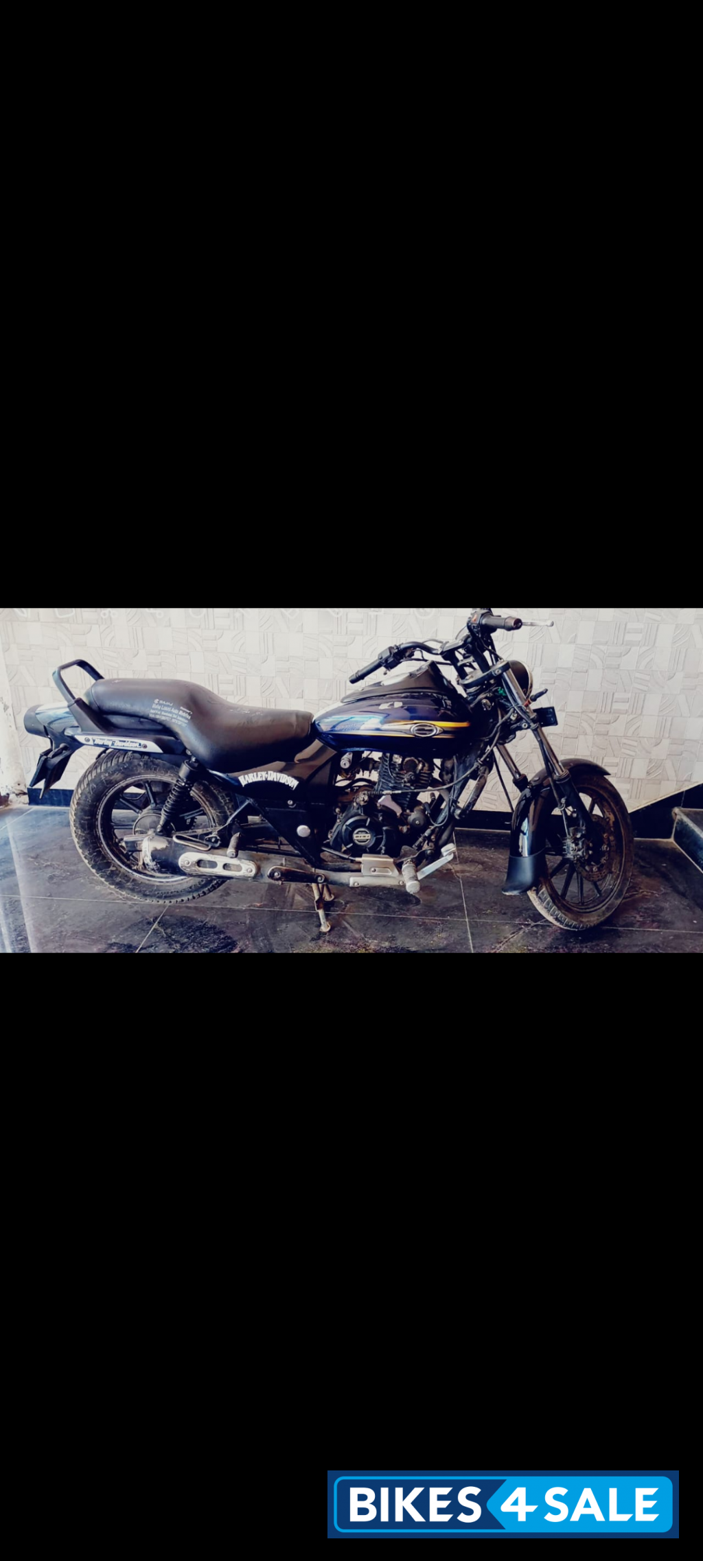 Dark Blue Bajaj Avenger Street 150