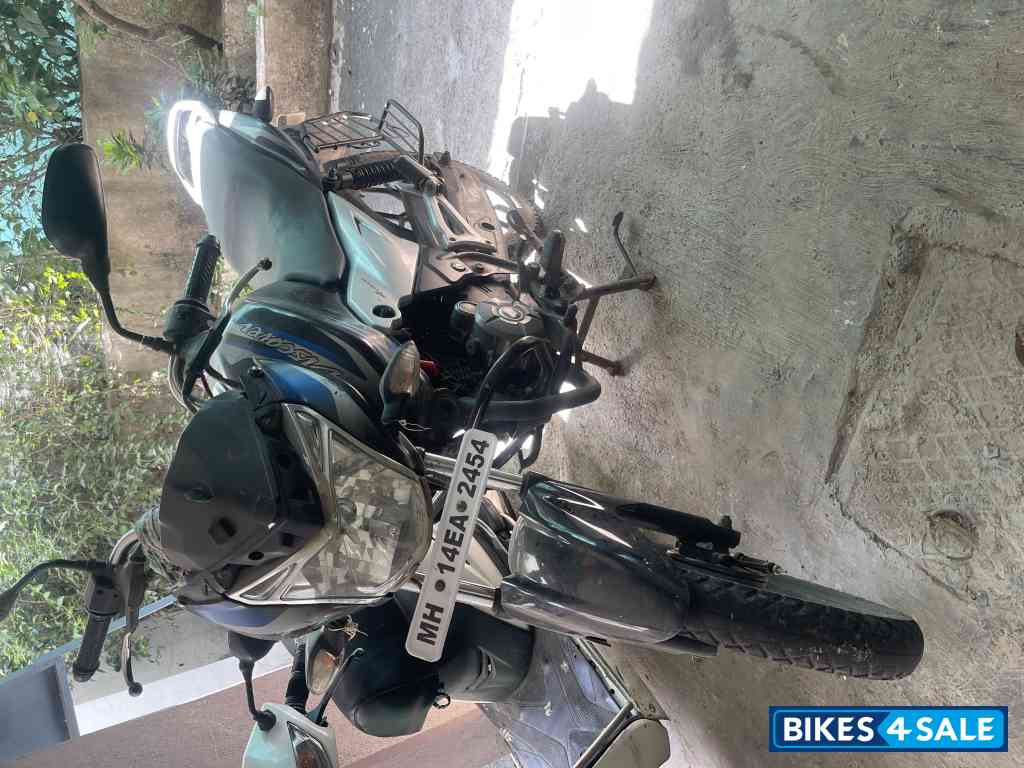 Black Bajaj Discover 100T