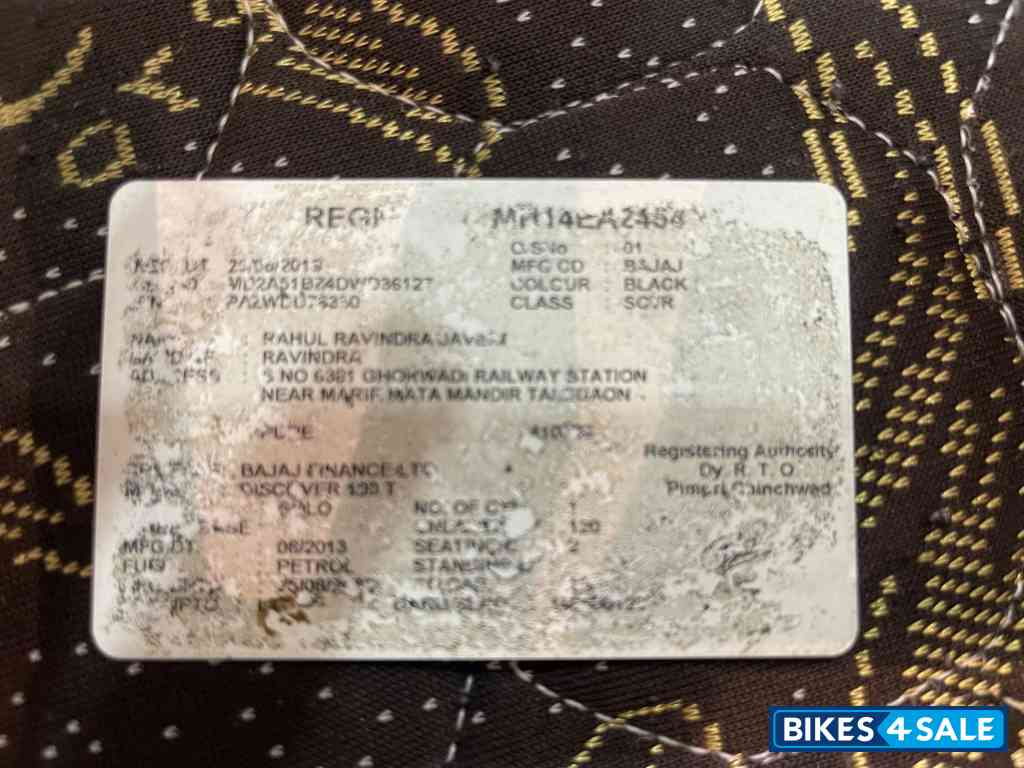 Black Bajaj Discover 100T